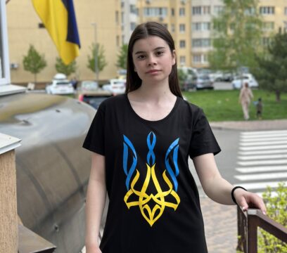 Футболка жіноча !Тризуб 2″ чорна