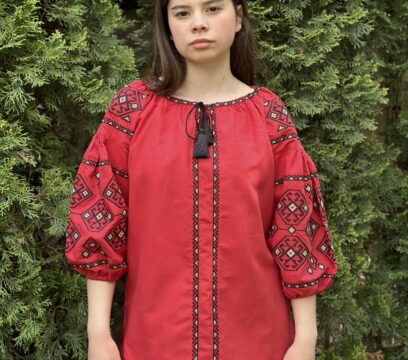 Вишиванка жіноча Світодара (льон червоний)