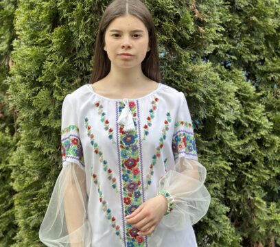 Вишиванка жіноча “Квітка” р/р(бісер)