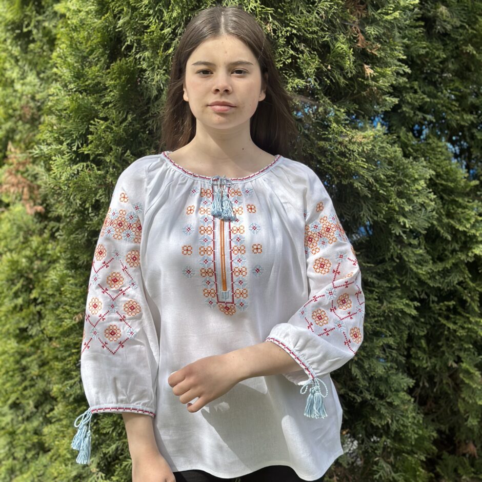 Вишиванка жіноча Дівоча квітка(8723)