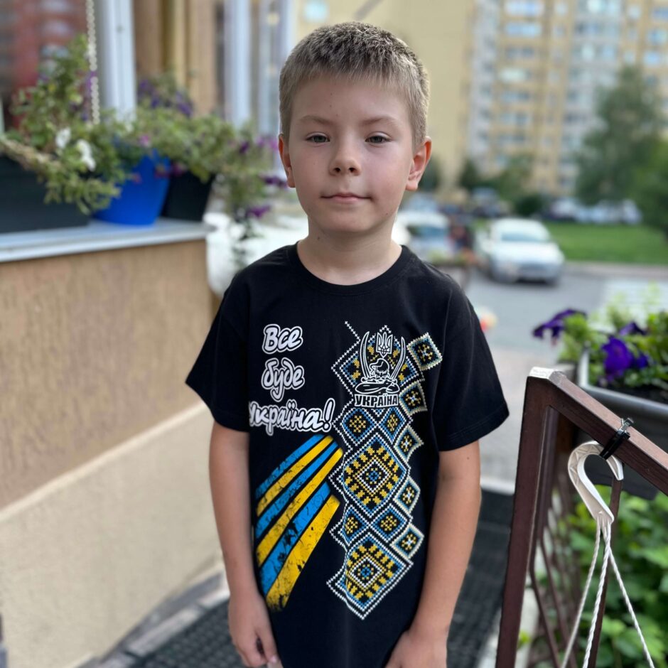 Футболка дитяча “Все буде Україна” чор.