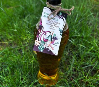 Вино столове, біле, напівсолодке “ПЕРСИК” 1л