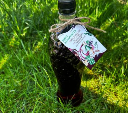 Вино столове, червоне, напівсолодке “ОЖИНА-МАЛИНА” 1л